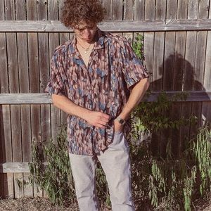 (SOLD) Vintage DonnKenny Button Down Shirt ✨